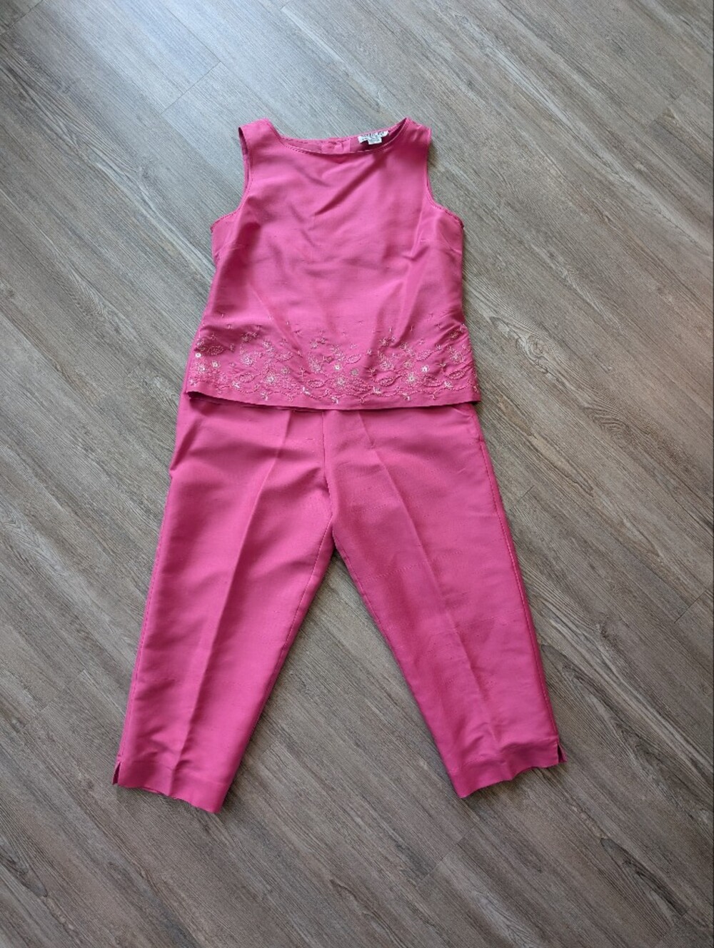Vintages Robbie Bee Pink Matching Silk Sleeveless Top and Cropped Pants Set